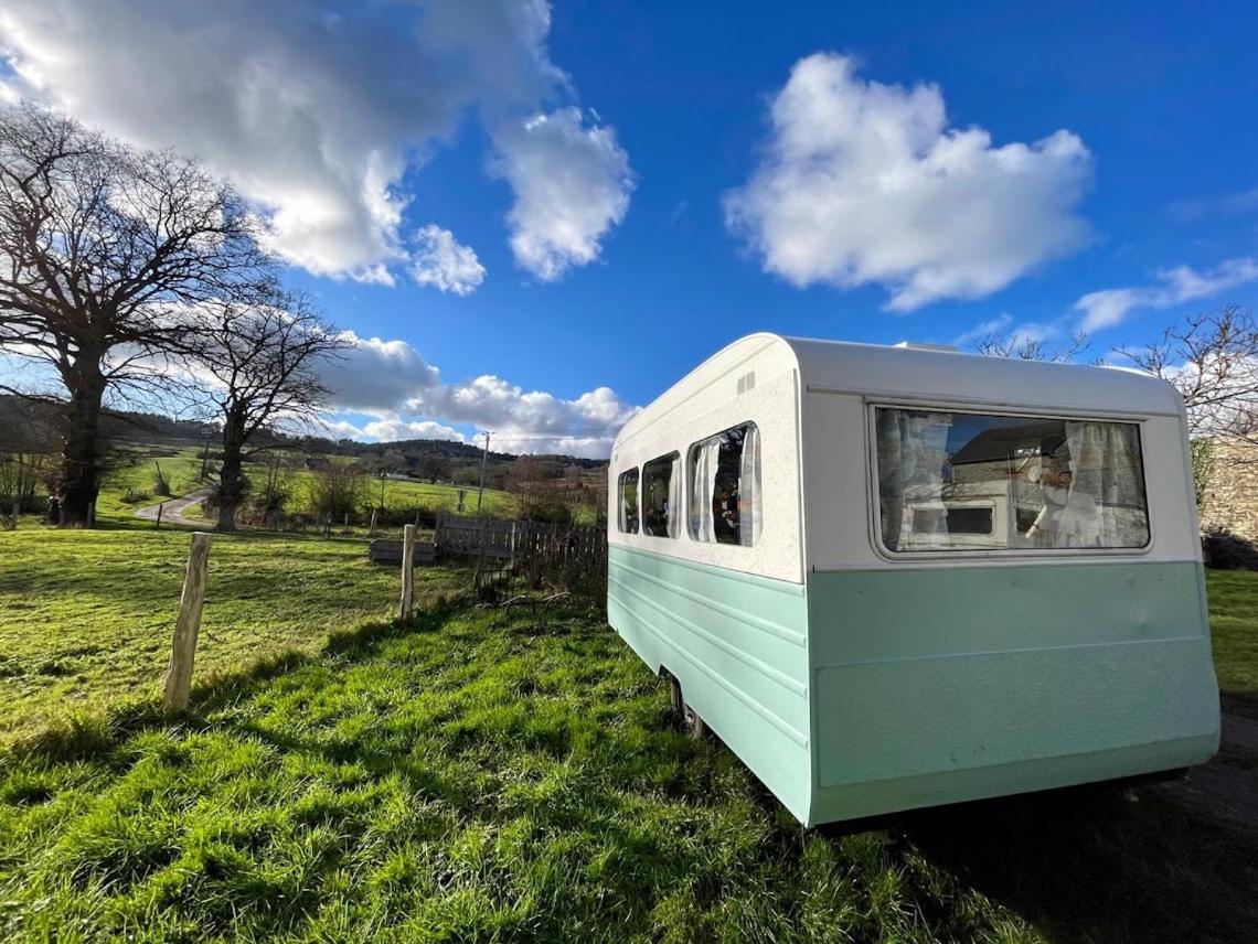 Camping Les Ronds Duval Face Aux Iles Anglo-Normandes Les Moitiers-d'Allonne Exteriör bild