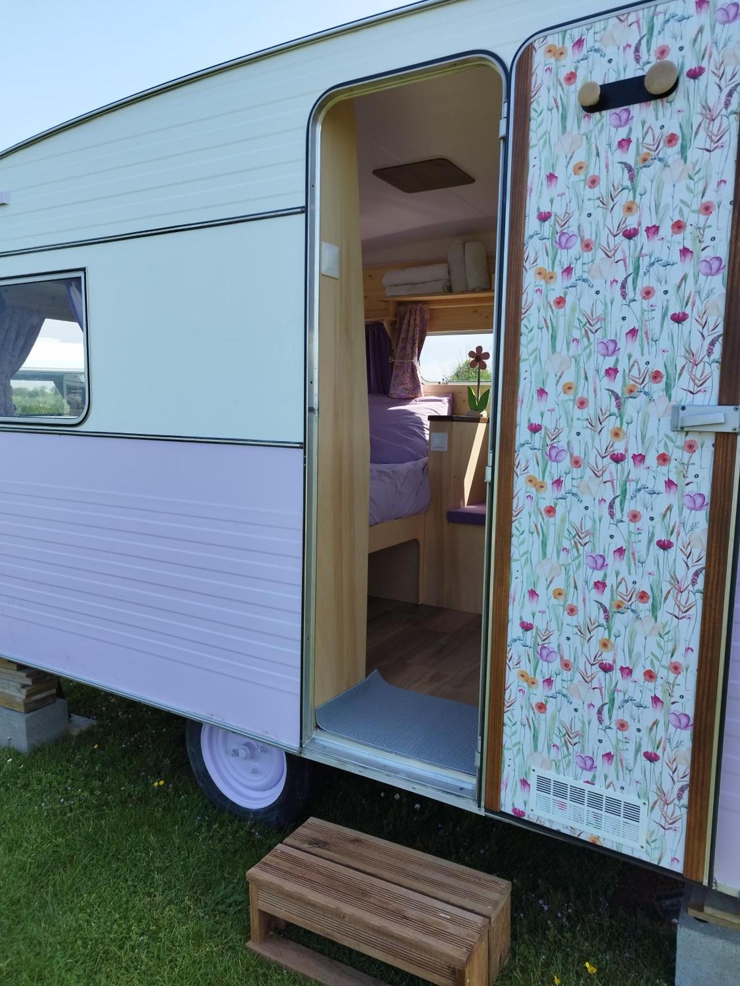 Camping Les Ronds Duval Face Aux Iles Anglo-Normandes Les Moitiers-d'Allonne Exteriör bild